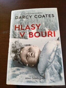 Hlasy v bouři- Darcy Coates