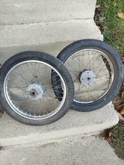 Diely Simson, babetta