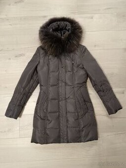 Delší dámská zimní bunda - M/ L vel.