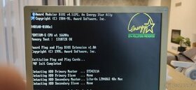 Retro počítač pro hraní starých her