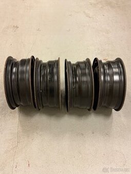 Prodám plechové disky 4ks