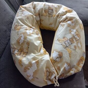 Kojící polštář - hnízdečko