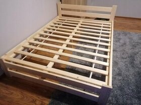 drevena postel 140x200 borovice ze dreva S rostem