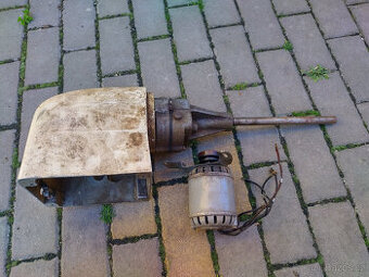 Převodovka vhodná na rožeň, převod 1:150