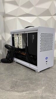 Herní ITX PC RYZEN 5 3600 / RX 5700XT / DDR4 16GB /