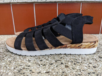 Dámské černé páskové sandály vel. 40 značky Graceland