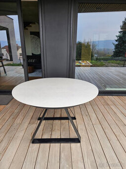 italsky nabytek - prodam stul kulaty rozkladaci do oval