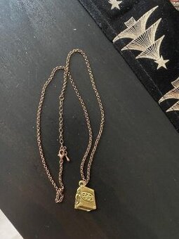 Řetízek -přívěsek kufr z filmu Fantastická zvířata