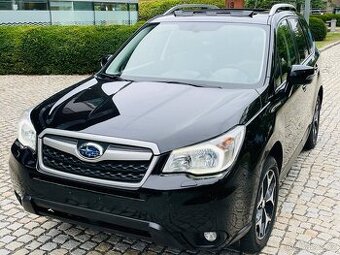 Subaru Forester 2.0i 4x4 AUT 1MAJITEL TAŽNÉ SERVISKA