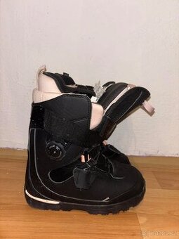 Dámské snowboardové boty