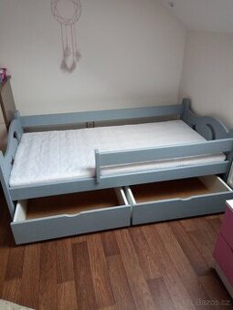 Dětská postel