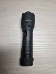 Zoom svítilna PHENOM