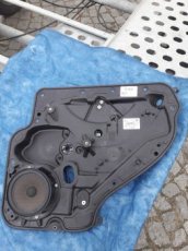 el. stahovačka prave zadni dvere Golf 6