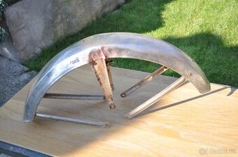 Přední blatník jawa 634