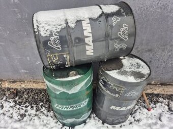 Použitý - vyjetý motorový olej v 60l sudu