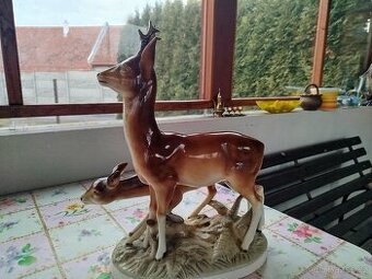 Porcelánová soška,srnec se srnou