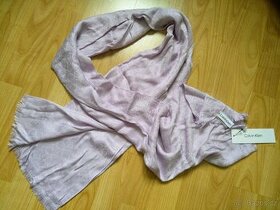Calvin Klein - šátek.