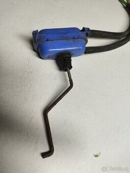 Ovladač centrálního zamykání Audi 100 / Golf 2