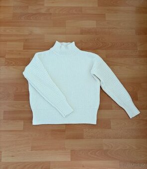 Bílý svetr vel. XS