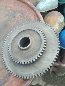 Prodám rozvodové dvojkolo  na kompresor a ol.čerpadloZ25