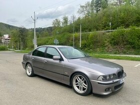 Bmw e39 540i - 1