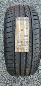 225/55r17 Good Year - Efficient Grip - letní