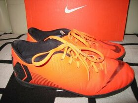 Sálovky Nike, vel. 42 oranžové