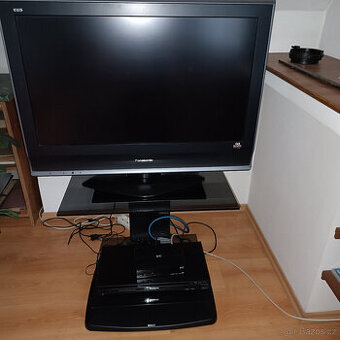 Televize Panasonic,setobox a DVD přehrávač +televizní stolek