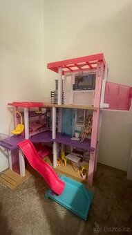 Barbie dům DreamHause