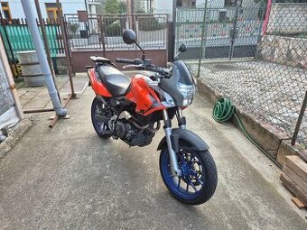 Aprilia Pegaso 650 Strada