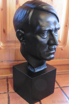 ADOLF HITLER velká busta 32cm/5kg signována