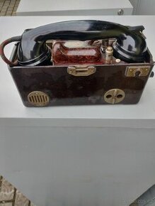 Polní telefon