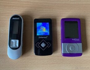 MP3 přehrávače Grundig, Philips, Intenso