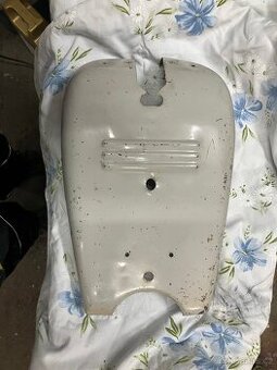 Jawa 50 Pionyr 21 spodní prsíčko original stav