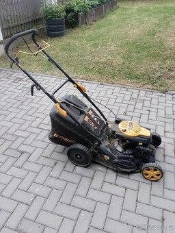 Riwall 4735 benzínová sekačka s pojezdem