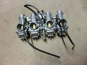 Suzuki GS 1000. Karburátory.   rok 1980