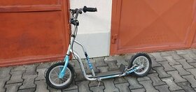 Prodám dětskou koloběžku.