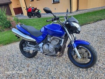HONDA HORNET 600. NOVÝ MOTOR 14 .TIS KM