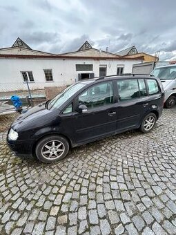VW Touran 1.9 tdi na náhradní díly
