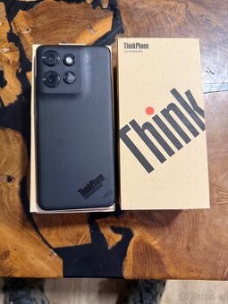 Motorola ThinkPhone 25 carbon