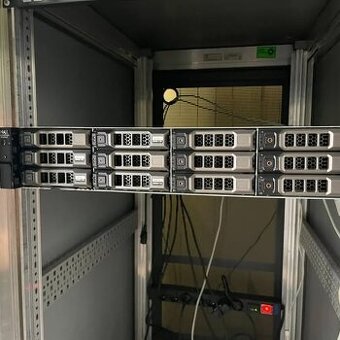 Server Dell R720XD - 12x3,5",  48GB RAM, 2x E5-2630 V2,