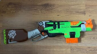 Nerf pistol