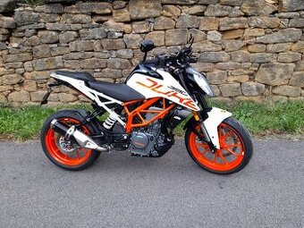 KTM 390 Duke