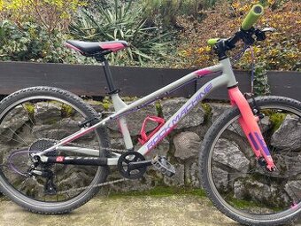 Prodám Rockmachine thunder 24