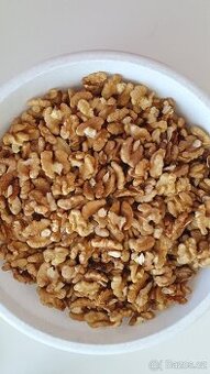 Vlašské ořechy loupané z Moravy