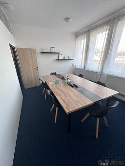 Pronájem skladových prostor - kanceláře 38m2 v centru Blansk