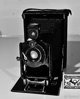 ICA, SIRENE 135. Fotoaparát na skleněné desky 9x12 cm