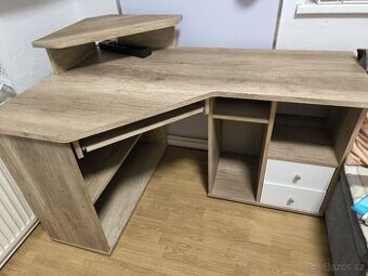 Psaci rohový stůl