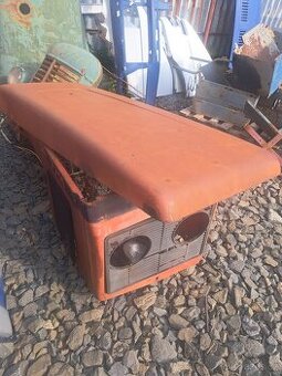 Zetor uřI kapotaz včetně svetel