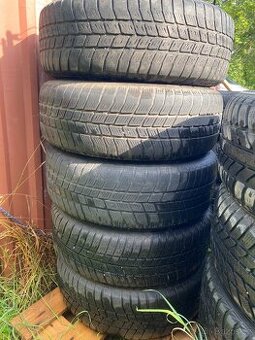 Zimní 195/65 R15 na diskách 5x100 Škoda -Vw Levně